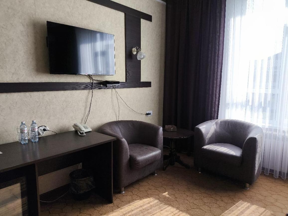 Pride Hotel Taraz Exterior photo