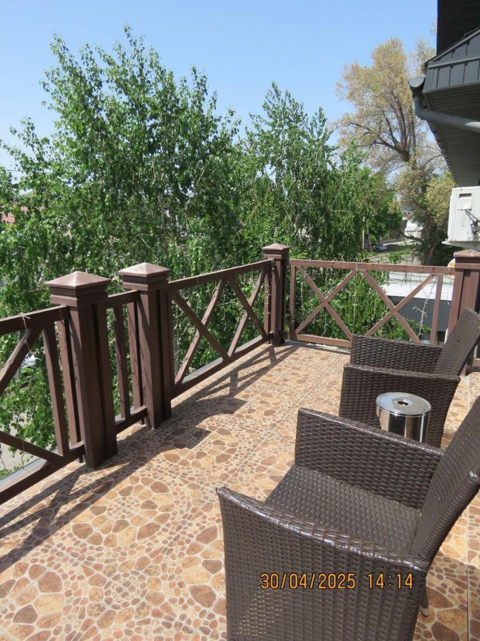 Pride Hotel Taraz Exterior photo