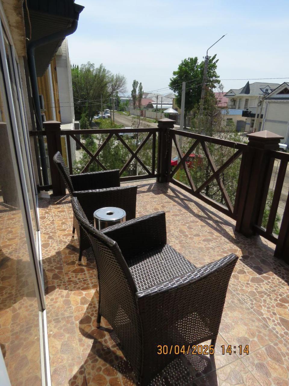 Pride Hotel Taraz Exterior photo